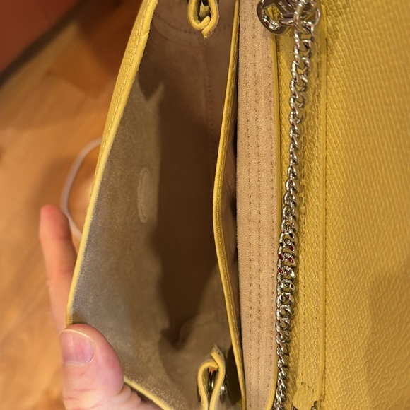 Longchamp Pale Yellow Clutch - a neutral color that  goes with everything - Picture 3 of 7